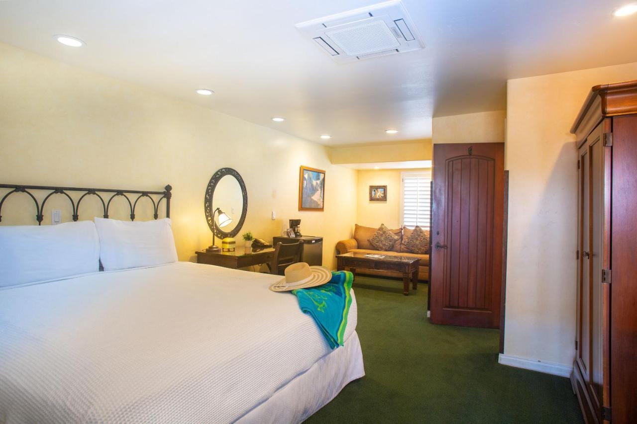Castillo Inn At The Beach サンタバーバラ エクステリア 写真