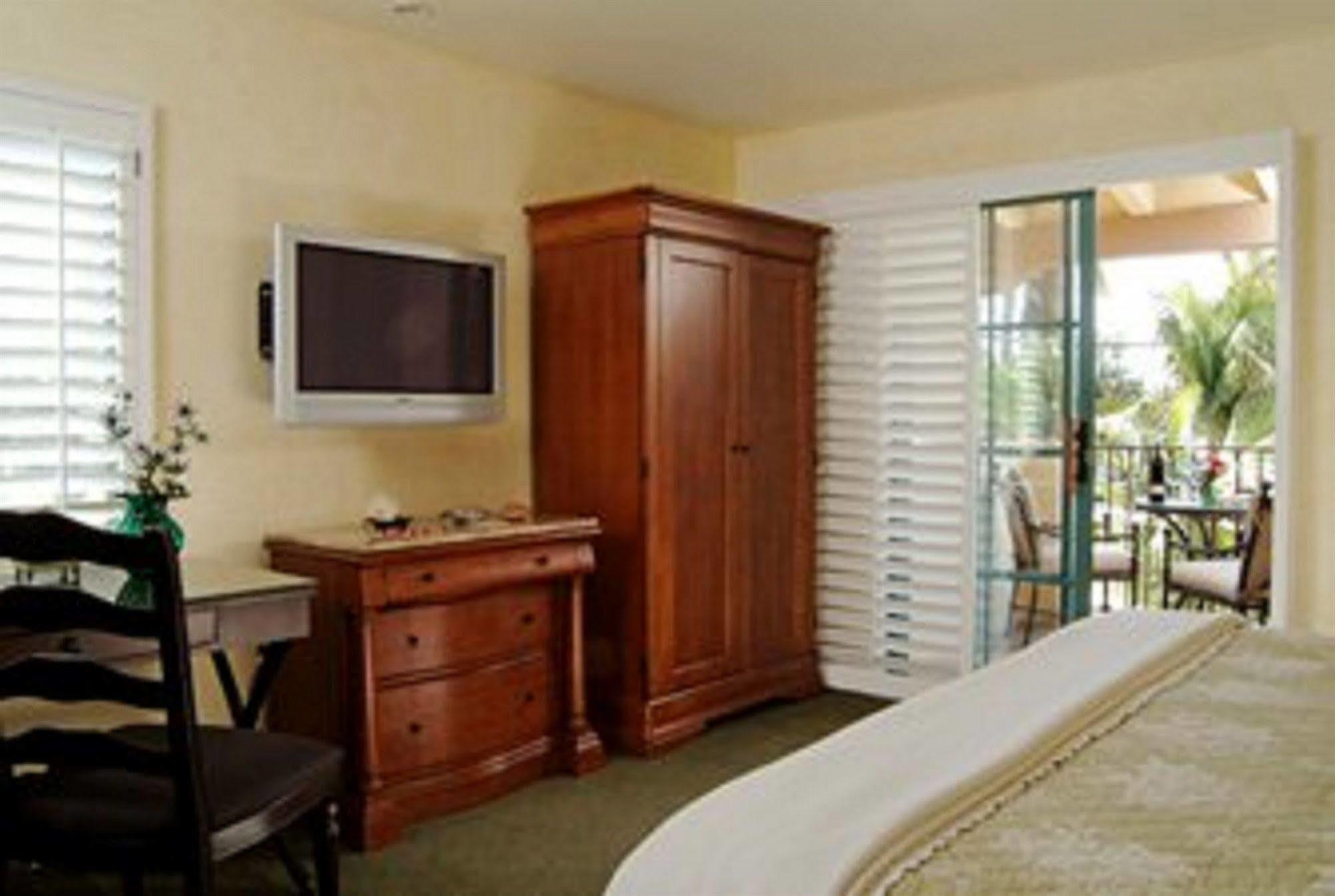 Castillo Inn At The Beach サンタバーバラ エクステリア 写真